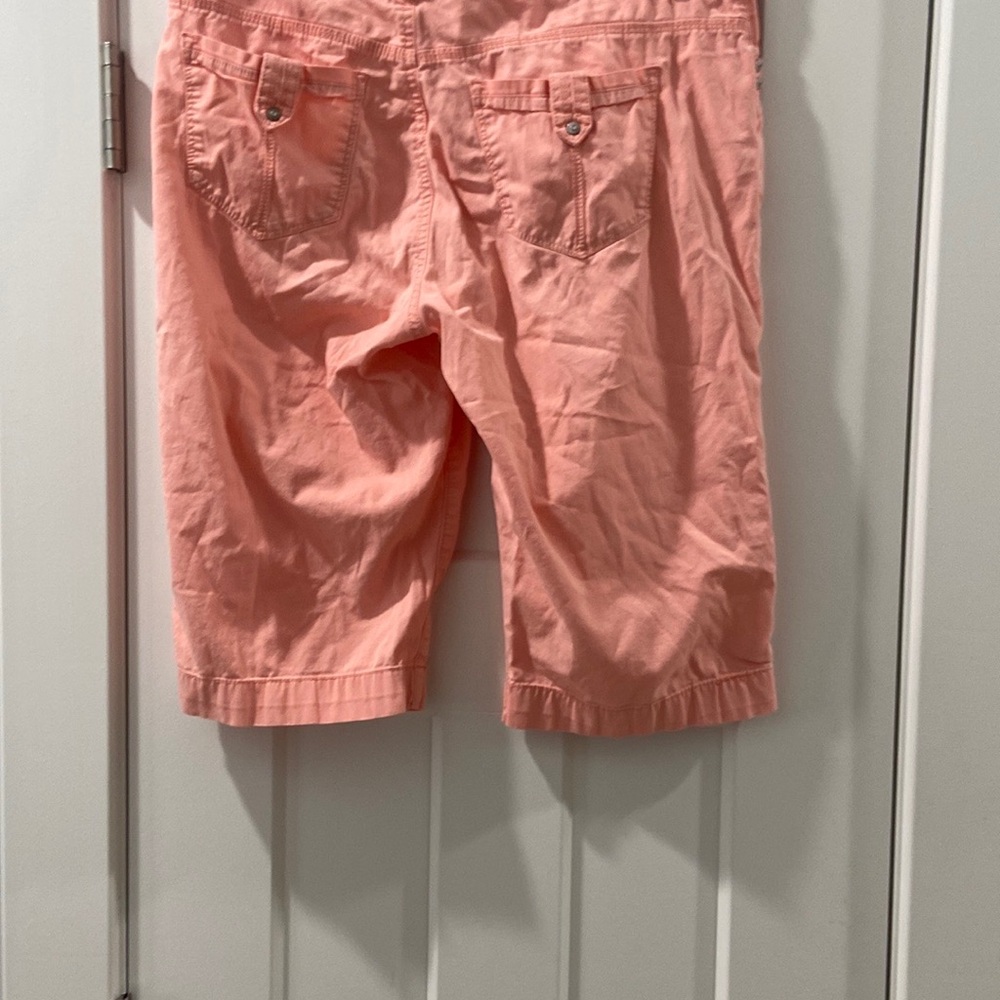 Peach Women's Shorts Brandolino Brandy size 8 shorts Bermuda - Picture 8 of 13